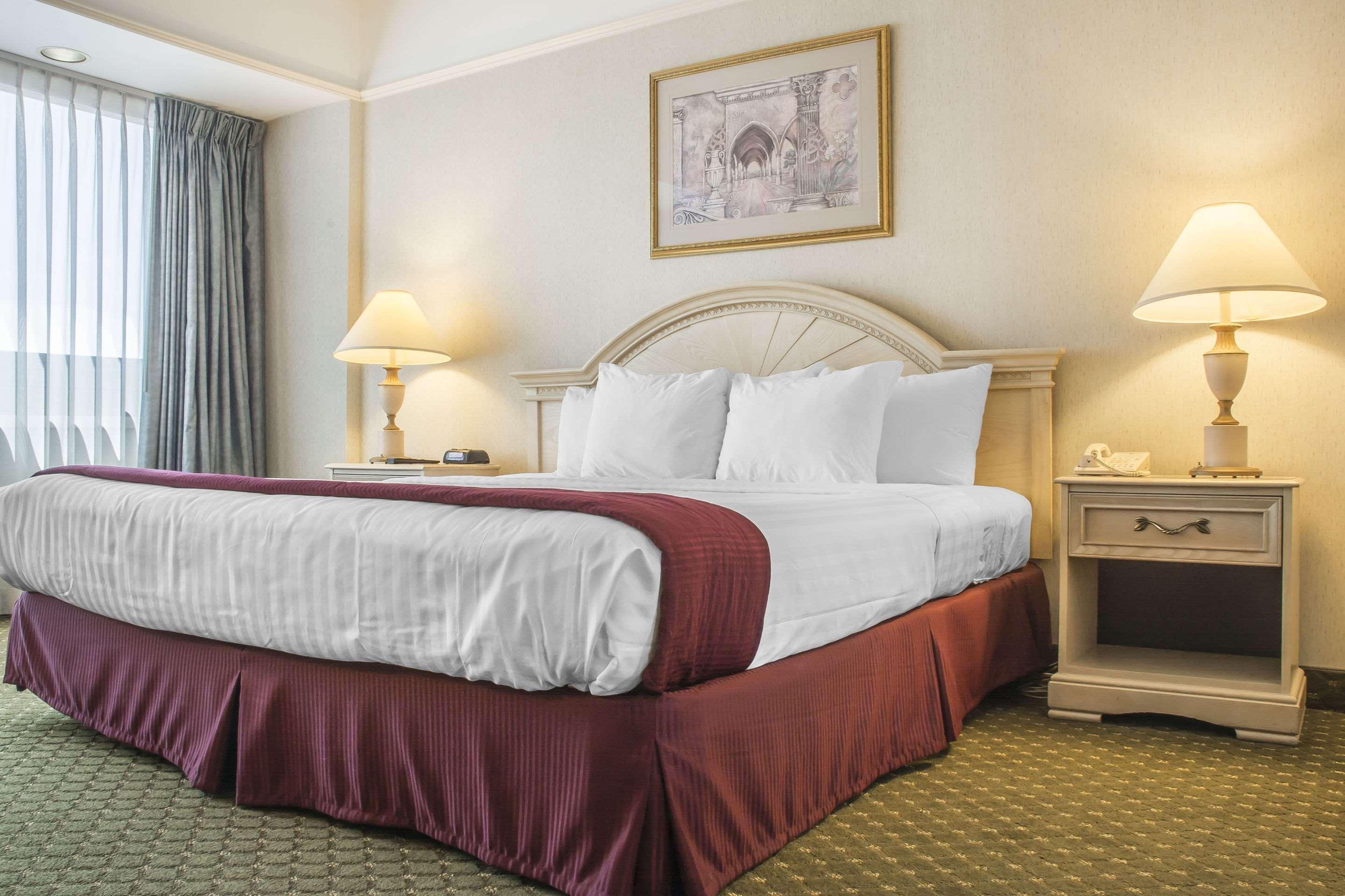 Clarion Hotel & Conference Centre Fort Erie Exteriér fotografie